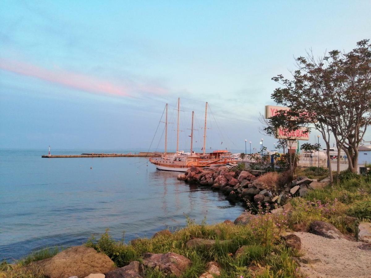 Apartmán Apartament ,,Edelvais- Lux" Nesebar Exteriér fotografie