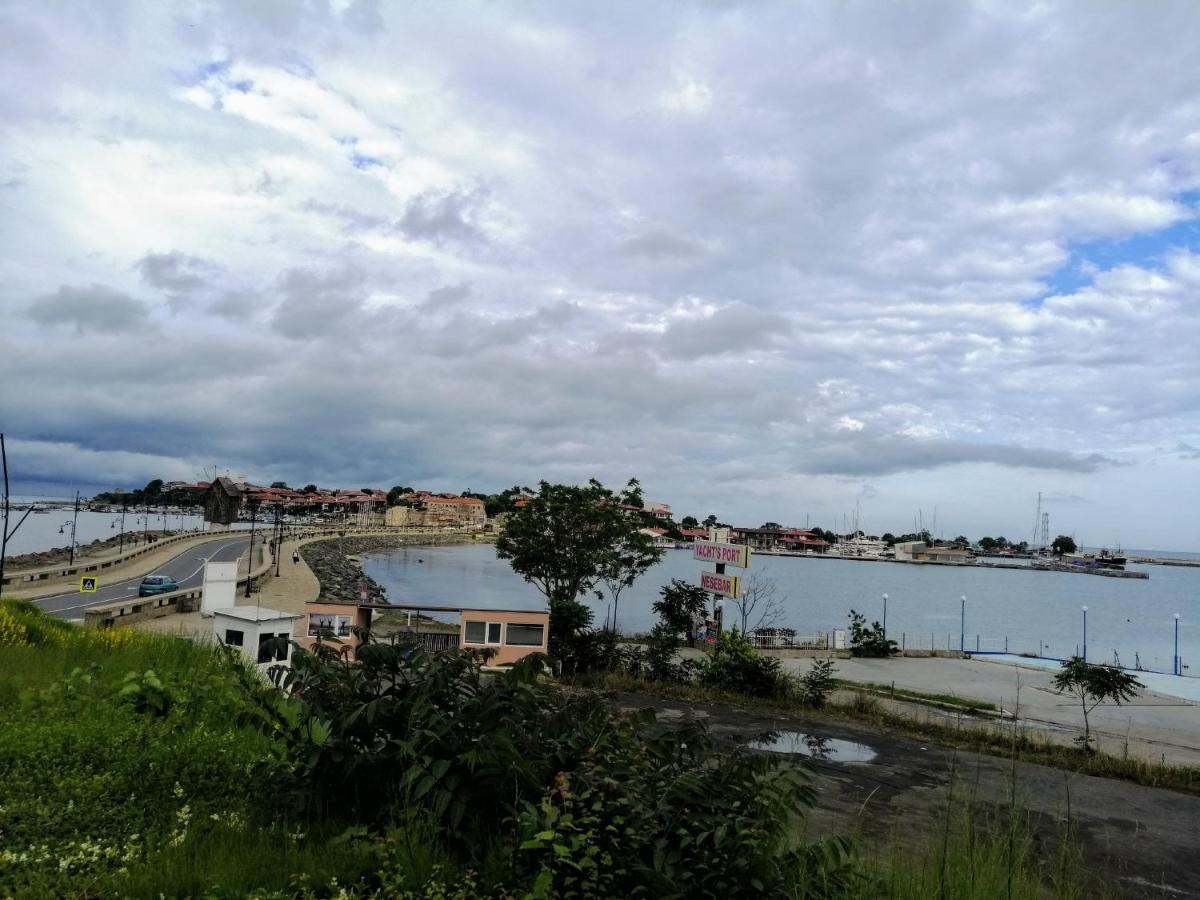 Apartmán Apartament ,,Edelvais- Lux" Nesebar Exteriér fotografie